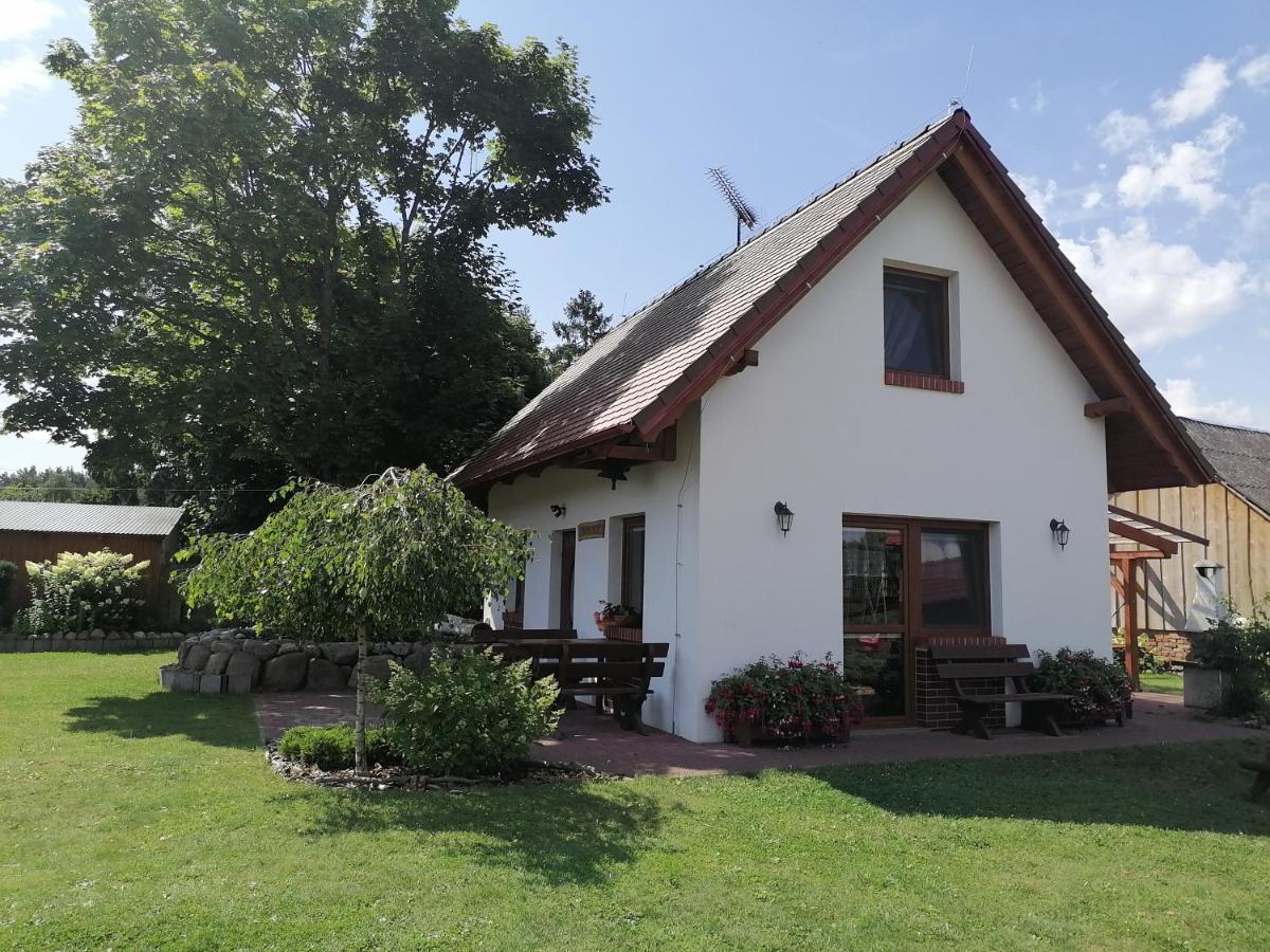 Villa Domek Czerwony Kapturek à Plocice Extérieur photo